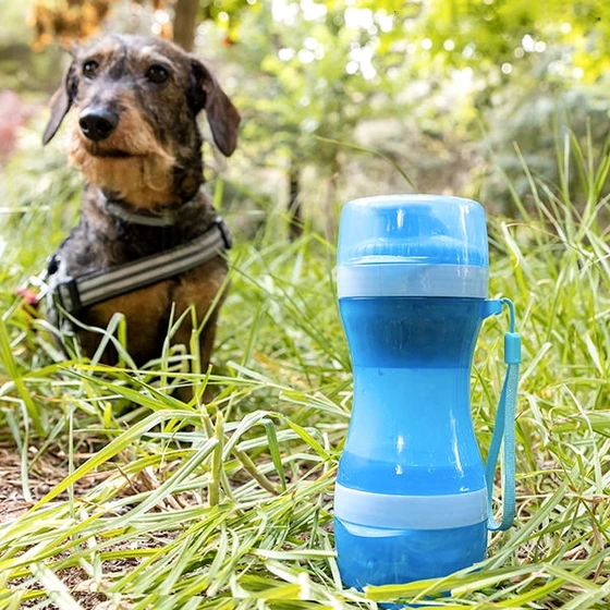 Butelka na wodę i jedzenie dla psów 2w1
