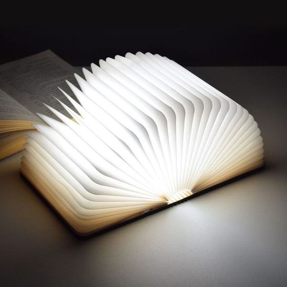Lampka LED książka